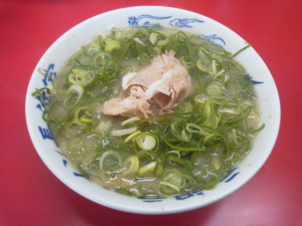 「ラーメン（ネギ増し） 550円」@元祖ラーメン 長浜家の写真