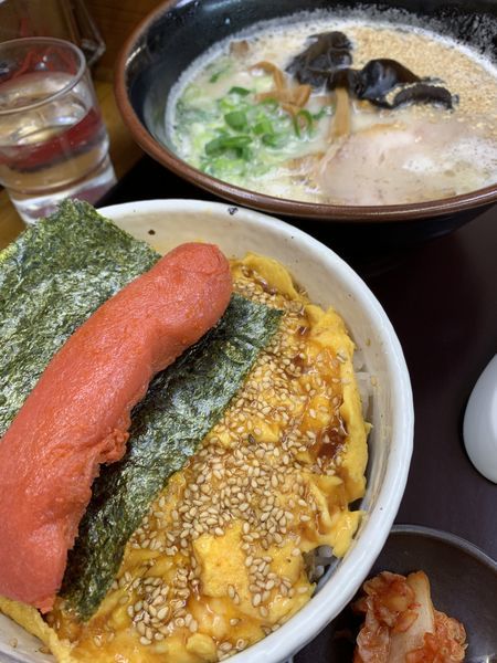 「長浜ラーメンぶっとびめしセット」@ラーメン長浜華の写真