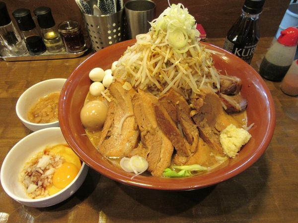 「洋二郎（８５０円）＋他多数（合計２５００円）」@特級中華蕎麦 洋介の写真