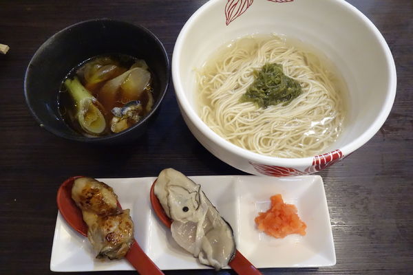 「【限定】牡蠣とめかぶのつけそば」@麺処 あす花の写真