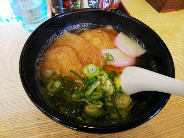 「きつねうどん」@まるいしの写真