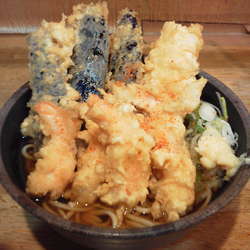 盛り合わせ（なす）そば 550円