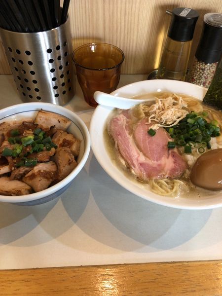 「濃厚塩ラーメン 炙りチャーシュー丼」@麺屋 扇 SENの写真