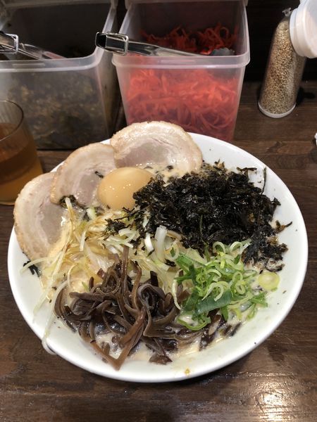 「味噌豚骨ラーメン(全部入り)」@二十九代目 哲麺 立川北口店の写真
