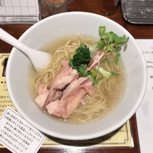 「塩生姜らー麺」@塩生姜らー麺専門店MANNISHの写真