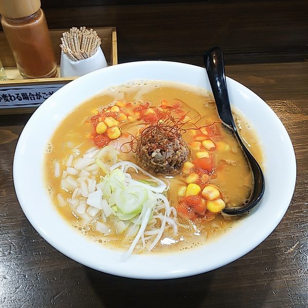 「【期間限定】トマト味噌らーめん」@らーめん 虎テツの写真