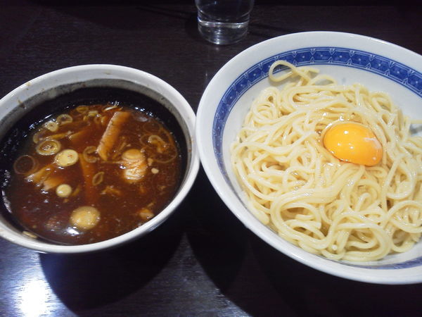 「つけ麺並850+生卵50=900円」@中華そば べんてんの写真