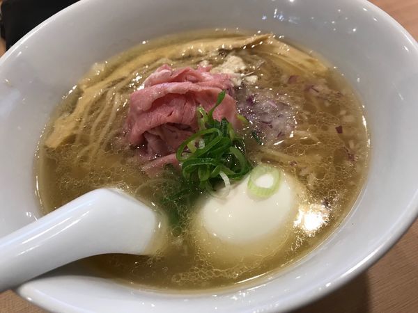 「らぁ麺 味玉」@らぁ麺 鳳仙花の写真