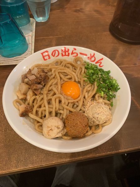 「ガッツ麺DX＋大盛」@日の出らーめん 四日市店の写真