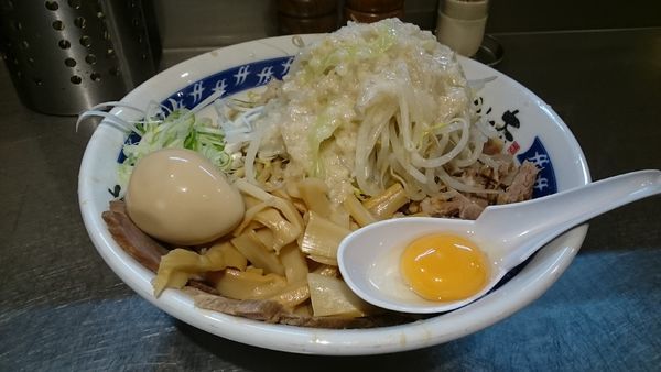 「油そば・大盛・細切れチャーシュー(ヤサイアブラ増)￥１１７０」@らーめん大 蒲田店の写真