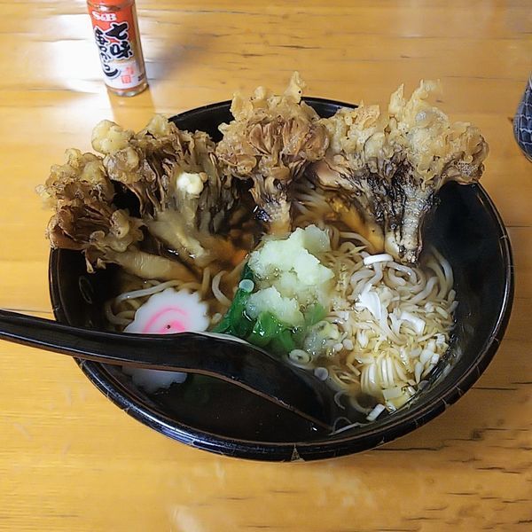 「舞茸天婦羅そば」@手打 しなのの写真
