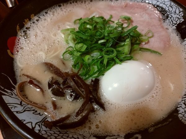 「味玉ラーメン８５０円」@博多 一幸舎 エキマルシェ大阪店の写真