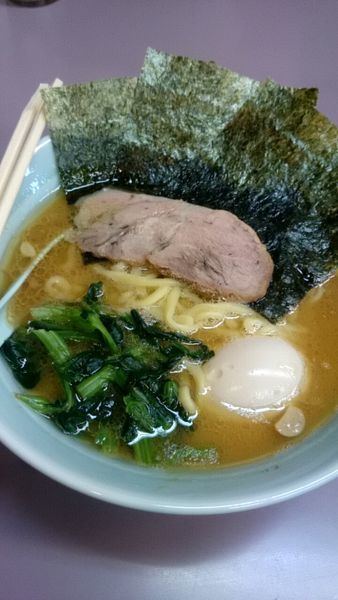 「味玉ラーメン（７５０円）」@横浜ラーメン 武蔵家 武蔵境店の写真