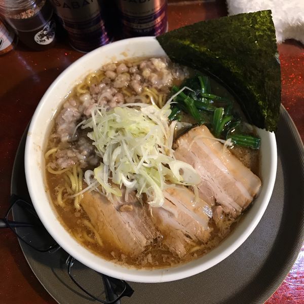 「黒悪魔ラーメン＋こってり」@一条流がんこラーメン系 拉麺居酒屋 AKAMARUの写真