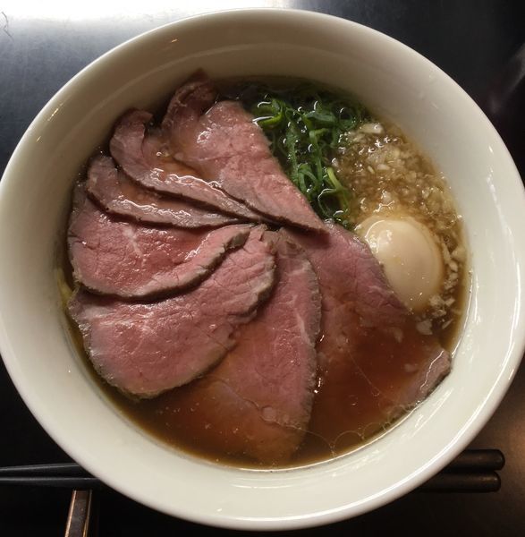 「贅沢焼牛らぁ麺 1,050円」@牛骨らぁ麺 マタドール 本店の写真