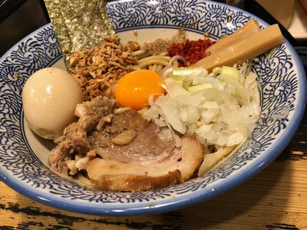 「まぜそば＋味玉」@狼煙 〜NOROSHI〜の写真