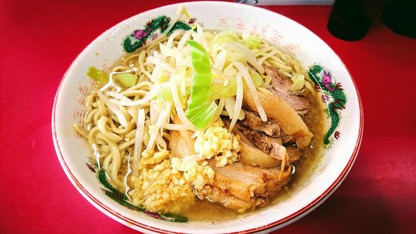 「豚入り(麺硬め少なめ・ヤサイ少なめ・ニンニク)」@ラーメン二郎 湘南藤沢店の写真