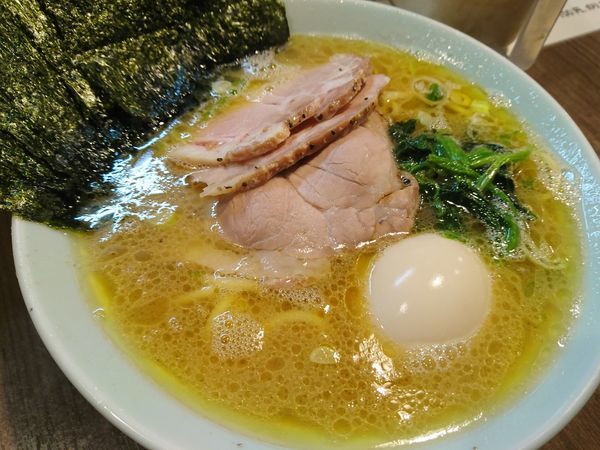 「ラーメン(並)￥700+ｽﾍﾟｼｬﾙﾄｯﾋﾟﾝｸﾞ￥250」@介一家 山手店の写真