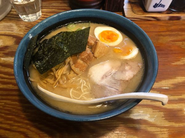 「特製もとまるらーめん 塩」@九州らーめん もとまるの写真