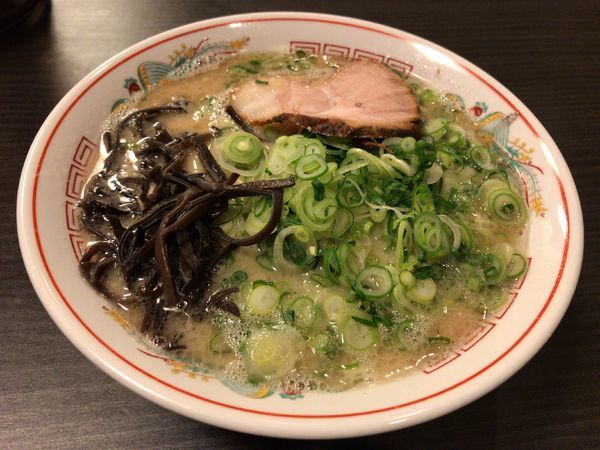 「久留米ねぎラーメン」@ラーメン・ホルモン焼肉育元の写真