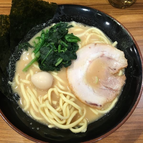 「ラーメン」@横浜家系ラーメン 壱角家 新高円寺店の写真
