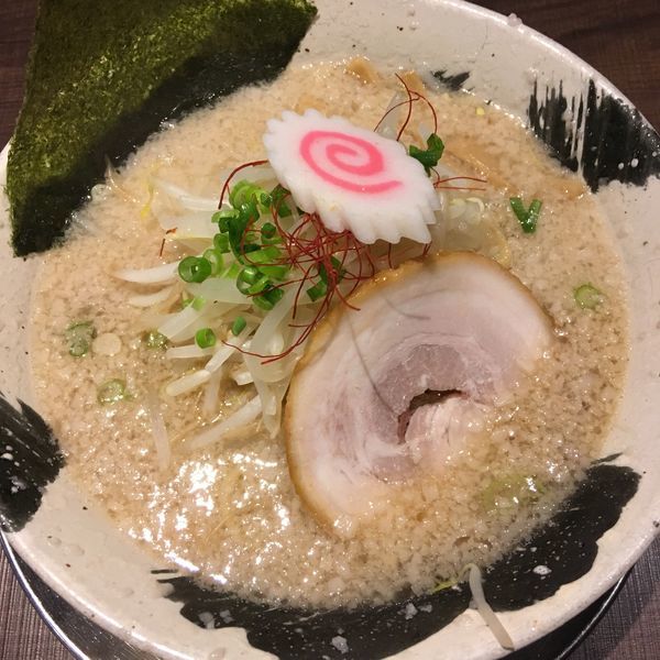「醤油ラーメン」@麺屋 しゃがら 新潟駅店の写真