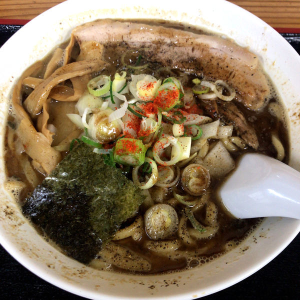 「らーめん（200g）750円」@つけめん・らあめん 福は内の写真