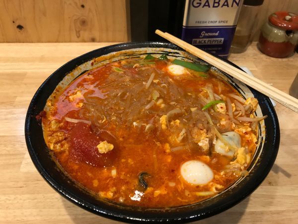 「トマト辛麺🍅」@辛麺鶏白湯 横浜太翔の写真