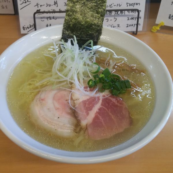「五島灘の塩ラーメン」@麺屋 でこぼこの写真