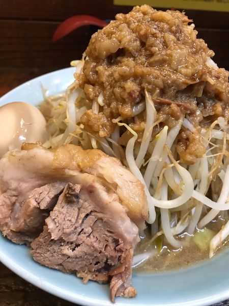 「小ラーメン 味玉」@立川マシマシの写真