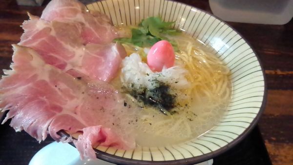 「アララそば800円」@仮麺中(ぬちぐすい)の写真