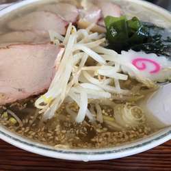 塩チャーシュー麺大盛り