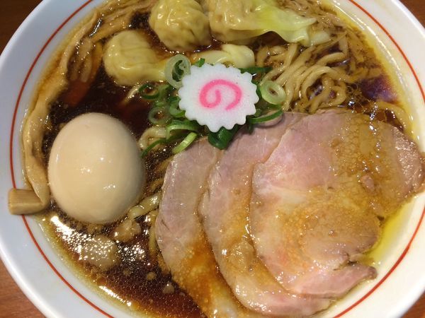 「特中華そば¥1000」@横浜中華そば 維新商店の写真