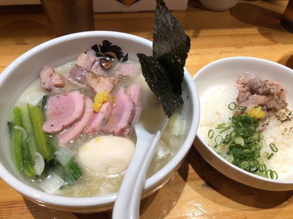 「特製鴨中華そば(塩) + 鴨雑炊丼(小)」@満鶏軒の写真