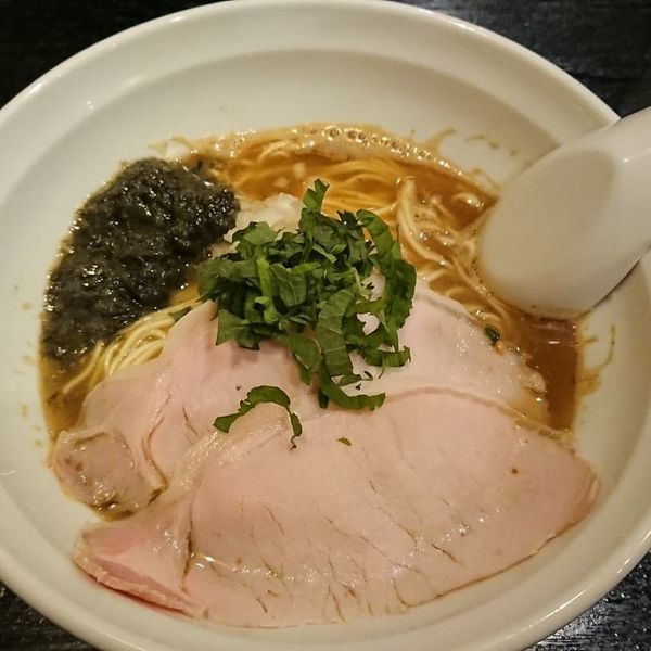 「限定 圧縮淡麗ノドグロ煮干しそば 900円」@布施丿貫の写真