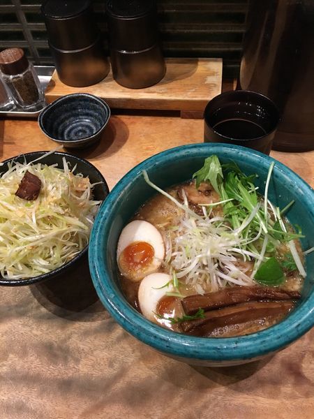 「特製らぁめん 醤油 大盛り+旨ネギ丼」@俺の創作らぁめん 極やの写真