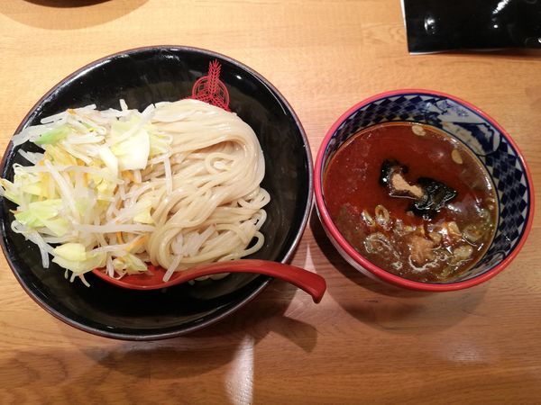 「野菜つけ麺（あつもり）＋辛」@つけ麺専門店 三田製麺所 桜木町駅前店の写真