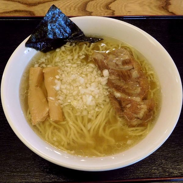 「塩ラーメン 並（700円）」@石六屋の写真