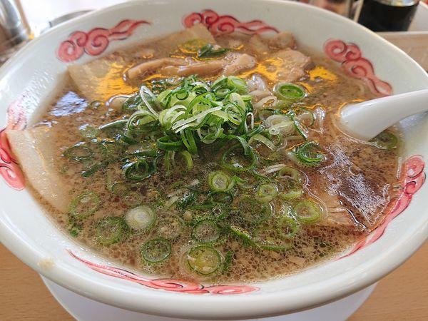 「デラックスらーめん(大盛り)」@元祖 第一旭 名阪大内店の写真