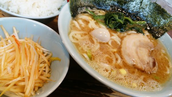 「ねぎラーメン並＋ライス」@壱六家 大森店の写真