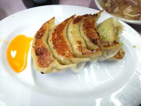 「餃子　400円」@岐阜屋の写真