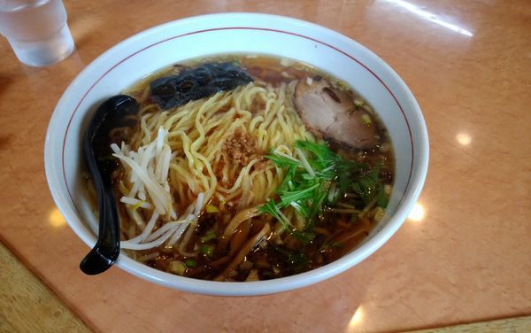 「手打ちラーメン大盛」@ゴリララーメンの写真