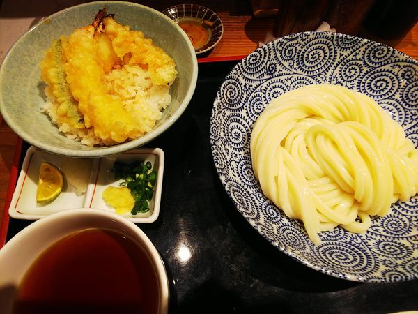 「ざるうどん(ランチセット)」@難波千日前 釜たけうどん 八重洲北口店の写真