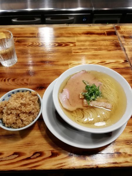 「塩煮干しそば700円ランチ限定焼豚飯150円」@柴崎亭 梅丘店の写真