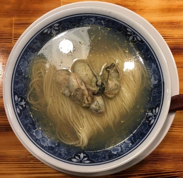 「牡蠣山椒塩そば」@柴崎亭 梅丘店の写真