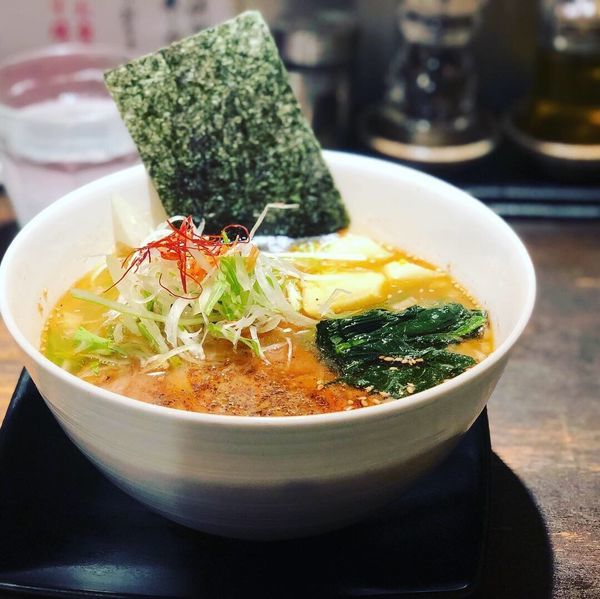 「白鶏麺」@屋台らーめん 鷹流 高田馬場店の写真