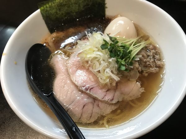 「味玉醤油らーめん900円」@麺や 勝治の写真