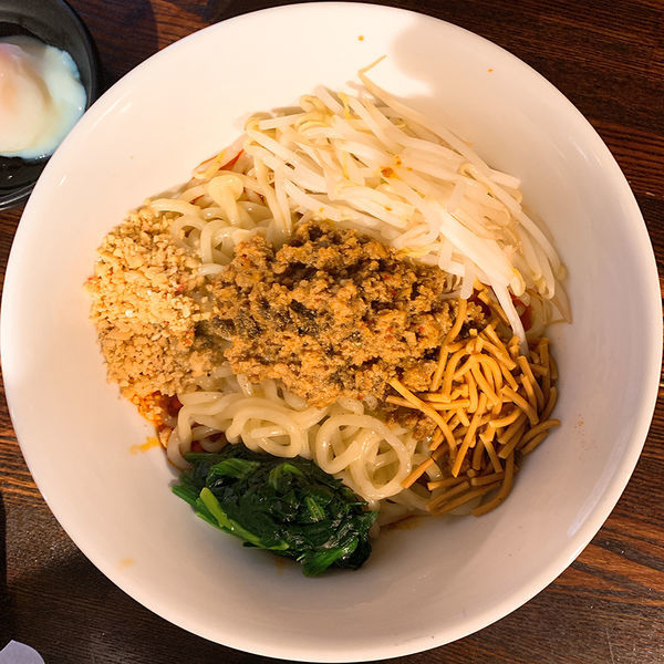 「汁なし担担麺＋温玉＋小ライス」@自家製麺ほうきぼし 神田店の写真