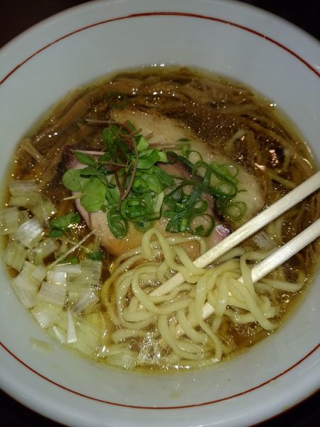 「虎徹そば（醤油・手もみ麺）」@麺や 虎徹の写真