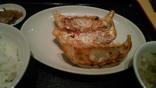 「ジャンボ餃子ライスセット 500円」@黄金の華 ニッケコルトンプラザ店の写真